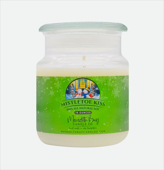 Mistletoe Kiss Soy Candle Meredith Bay Candle Co 16 Oz 